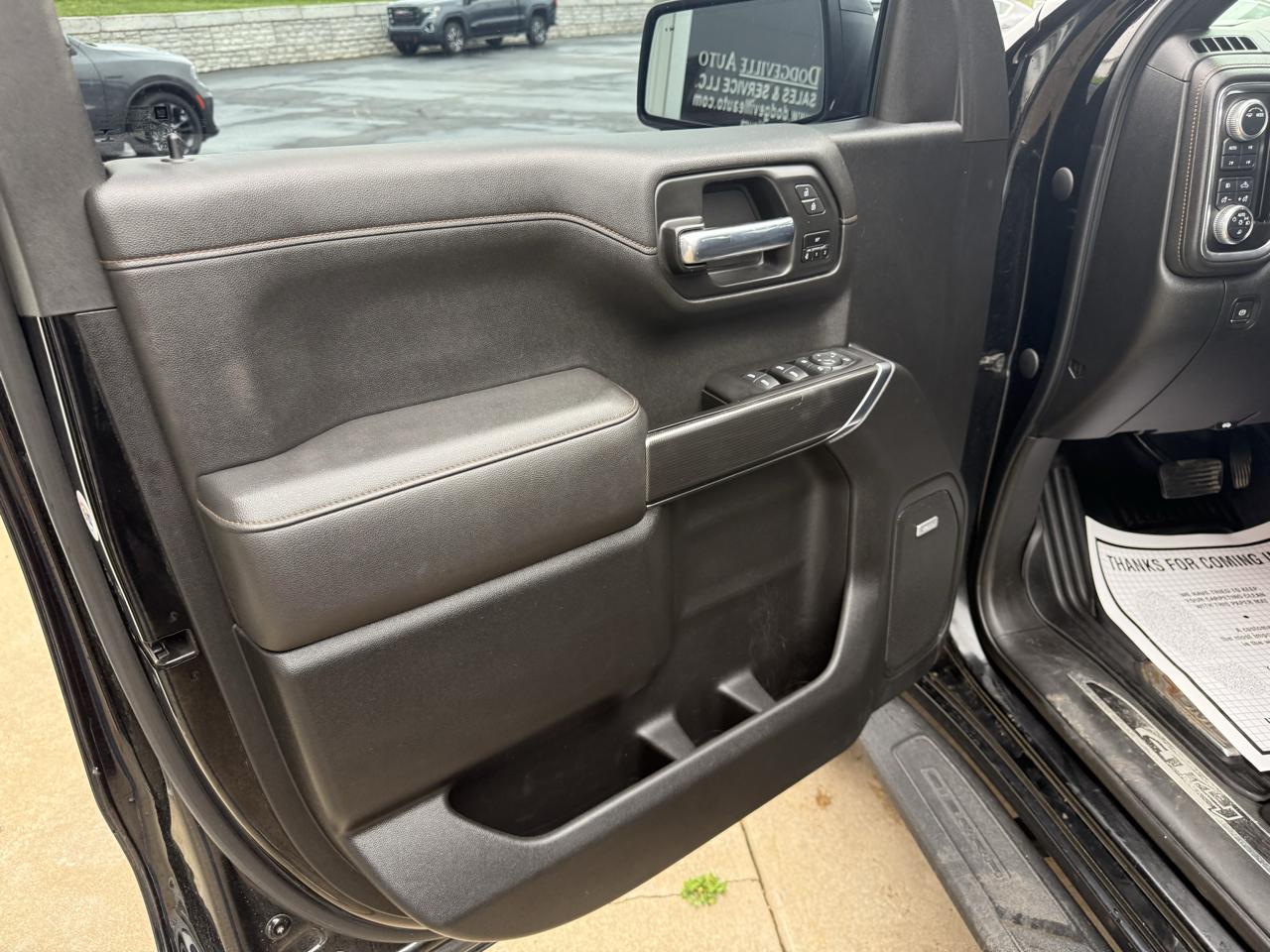 GMC Sierra 1500 4WD Crew Cab 147" AT4 2021