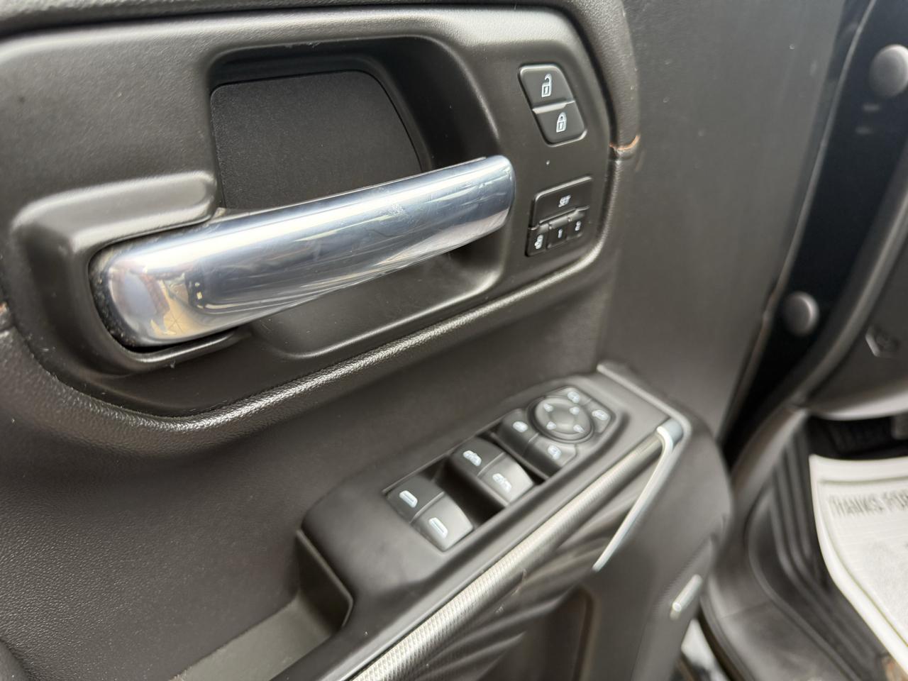 GMC Sierra 1500 4WD Crew Cab 147" AT4 2021