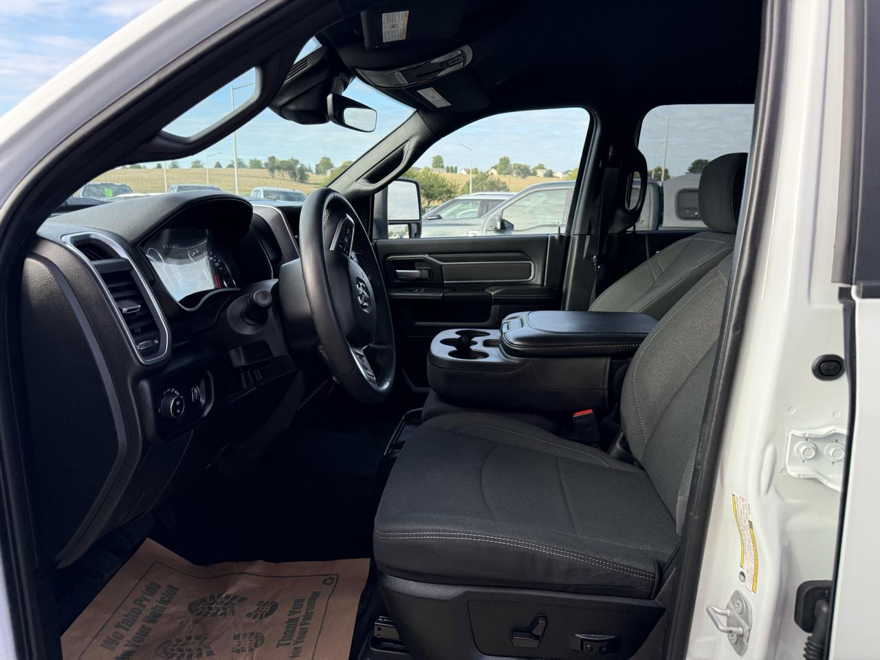 RAM 2500 Big Horn 4x4 Crew Cab 6'4" Box 2026