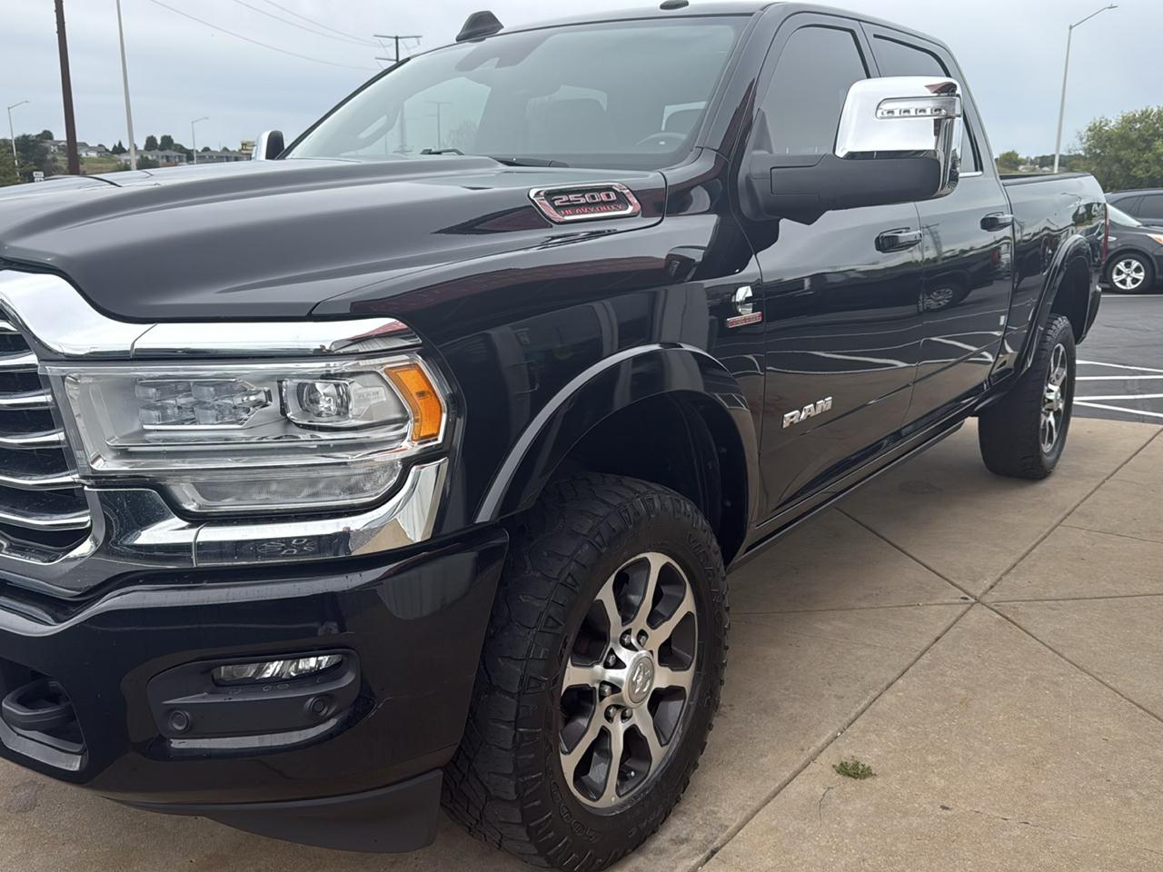RAM 2500 Longhorn 4x4 Crew Cab 6'4" Box 2023