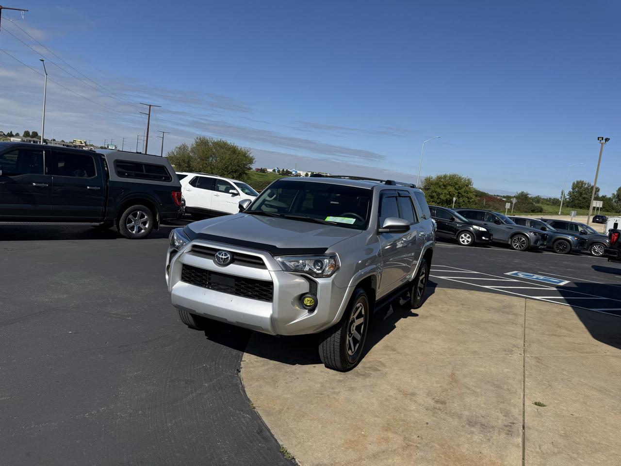 Toyota 4Runner SR5 4WD (Natl) 2021