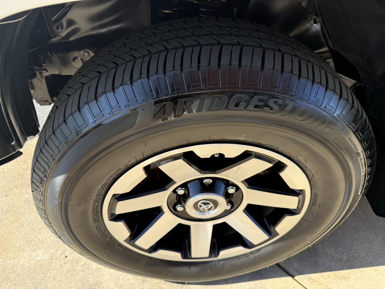 Toyota 4Runner SR5 4WD (Natl) 2021