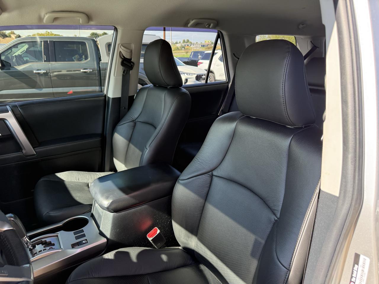 Toyota 4Runner SR5 4WD (Natl) 2021