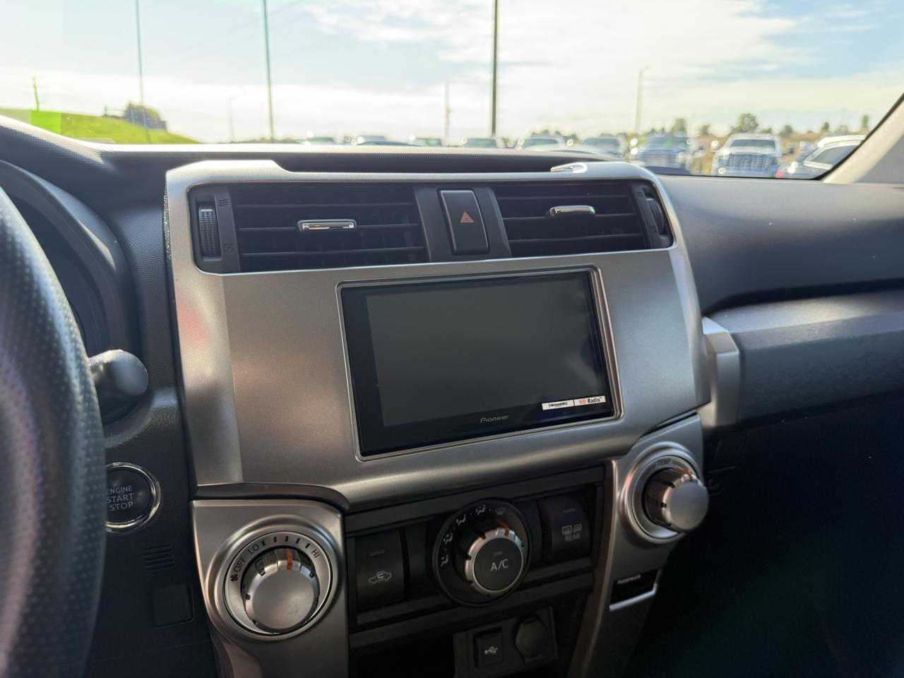 Toyota 4Runner SR5 4WD (Natl) 2021