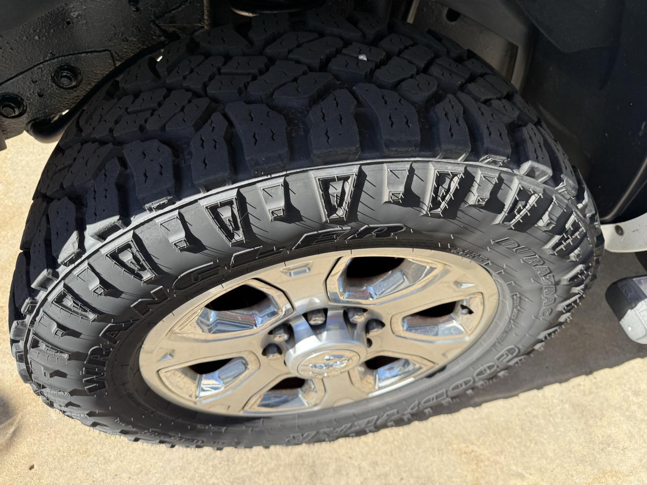 RAM 2500 4WD Crew Cab 149" Laramie 2014