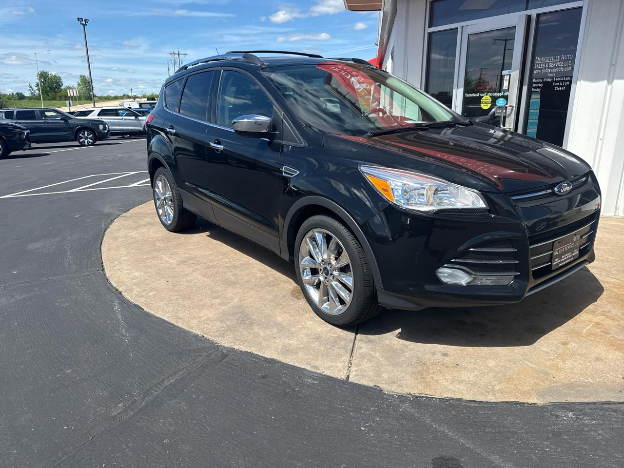 View vehicle photo 3