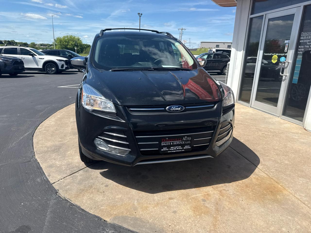 View vehicle photo 4