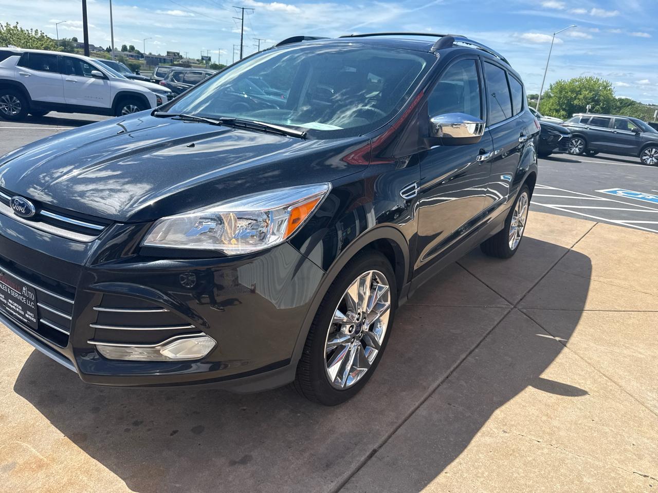 View vehicle photo 5