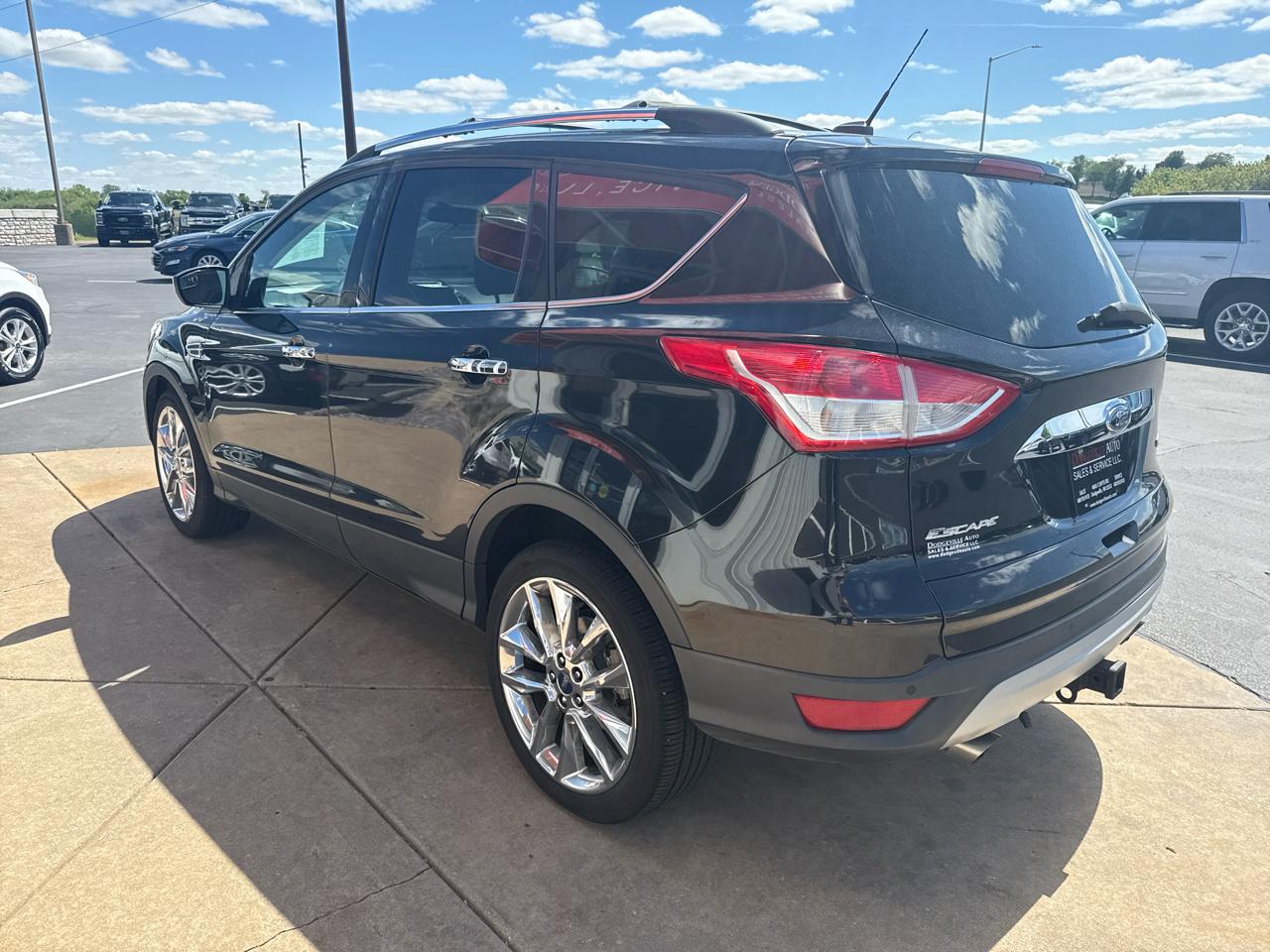 View vehicle photo 6