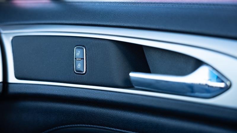 Lincoln MKZ Hybrid Premier 2017