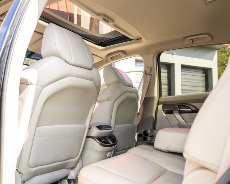 Acura MDX 6-Spd AT w/Tech Package 2012