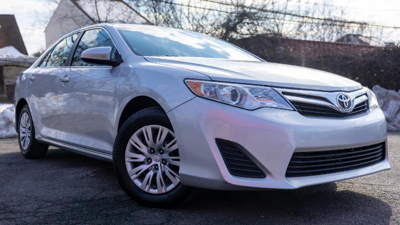 Toyota Camry LE 2012