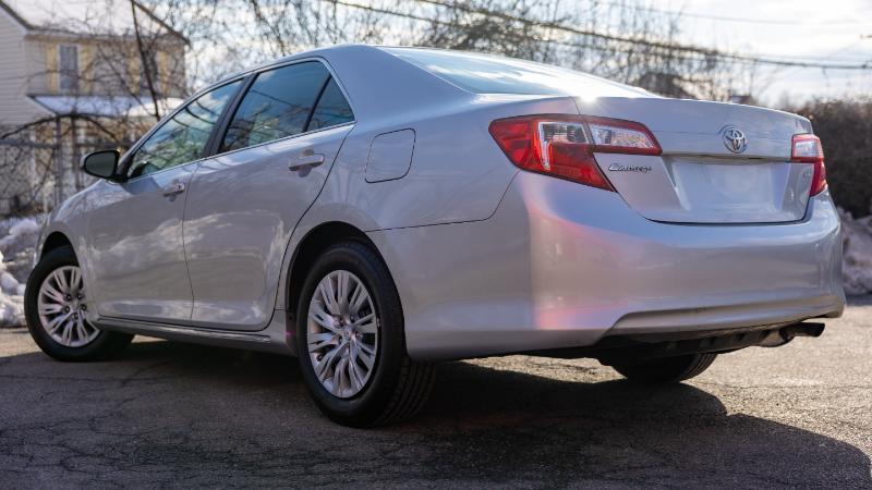 Toyota Camry LE 2012