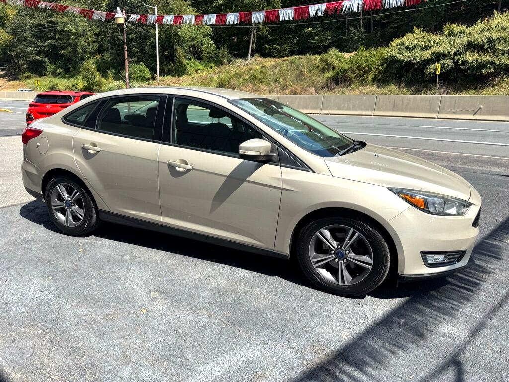 2017 Ford Focus SE Sedan
