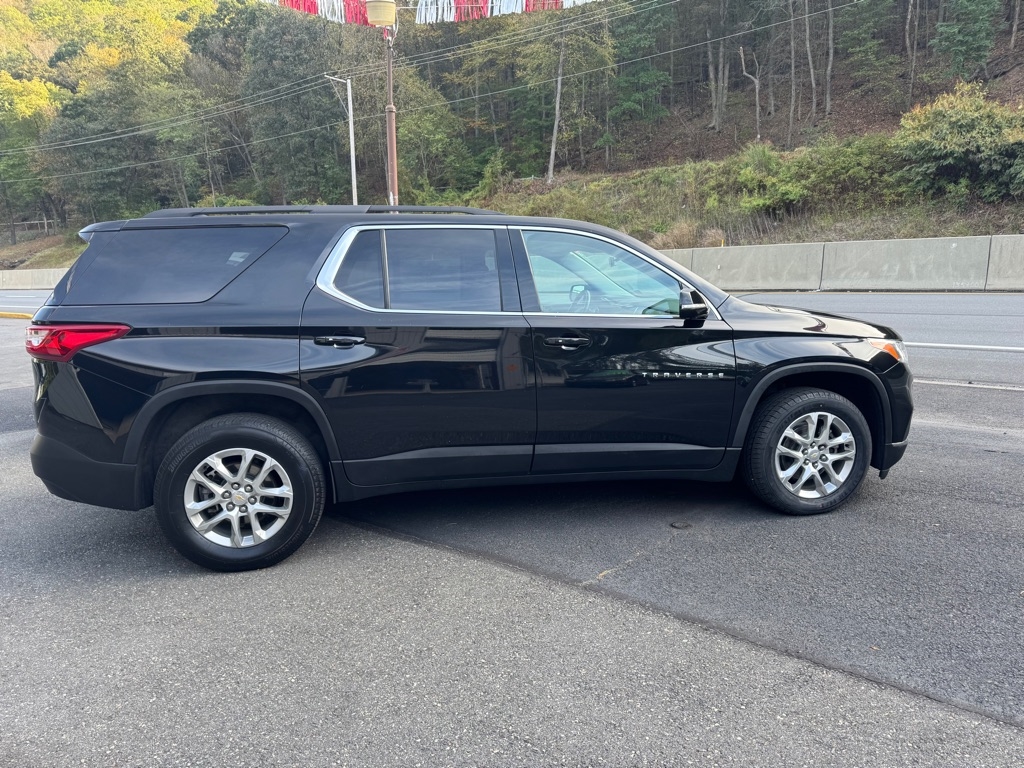 2020 Chevrolet Traverse LT Cloth AWD