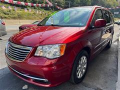 2015 Chrysler Town & Country 