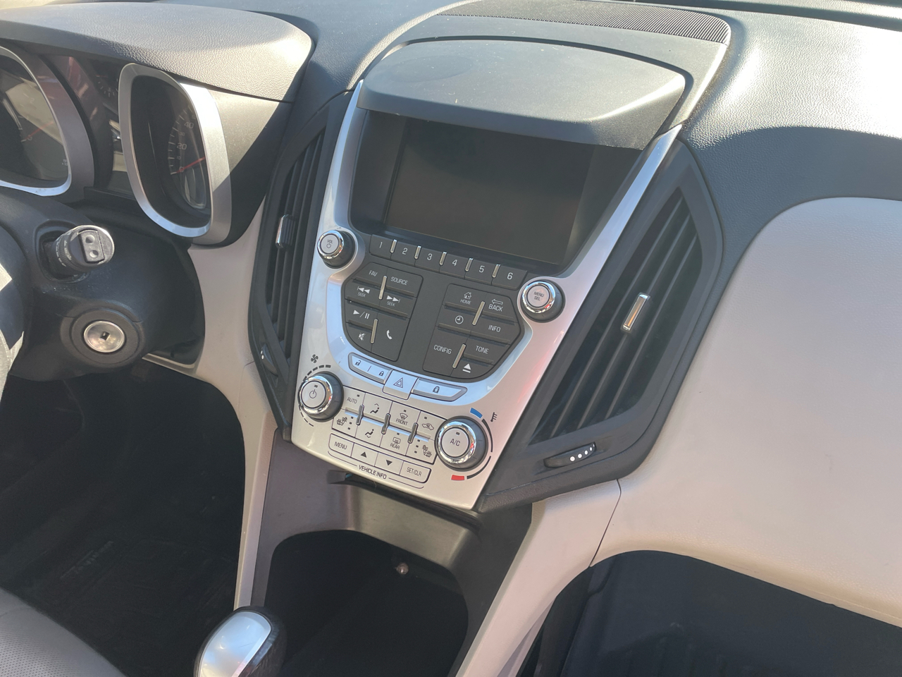 Chevrolet Equinox 2LT 2WD 2012