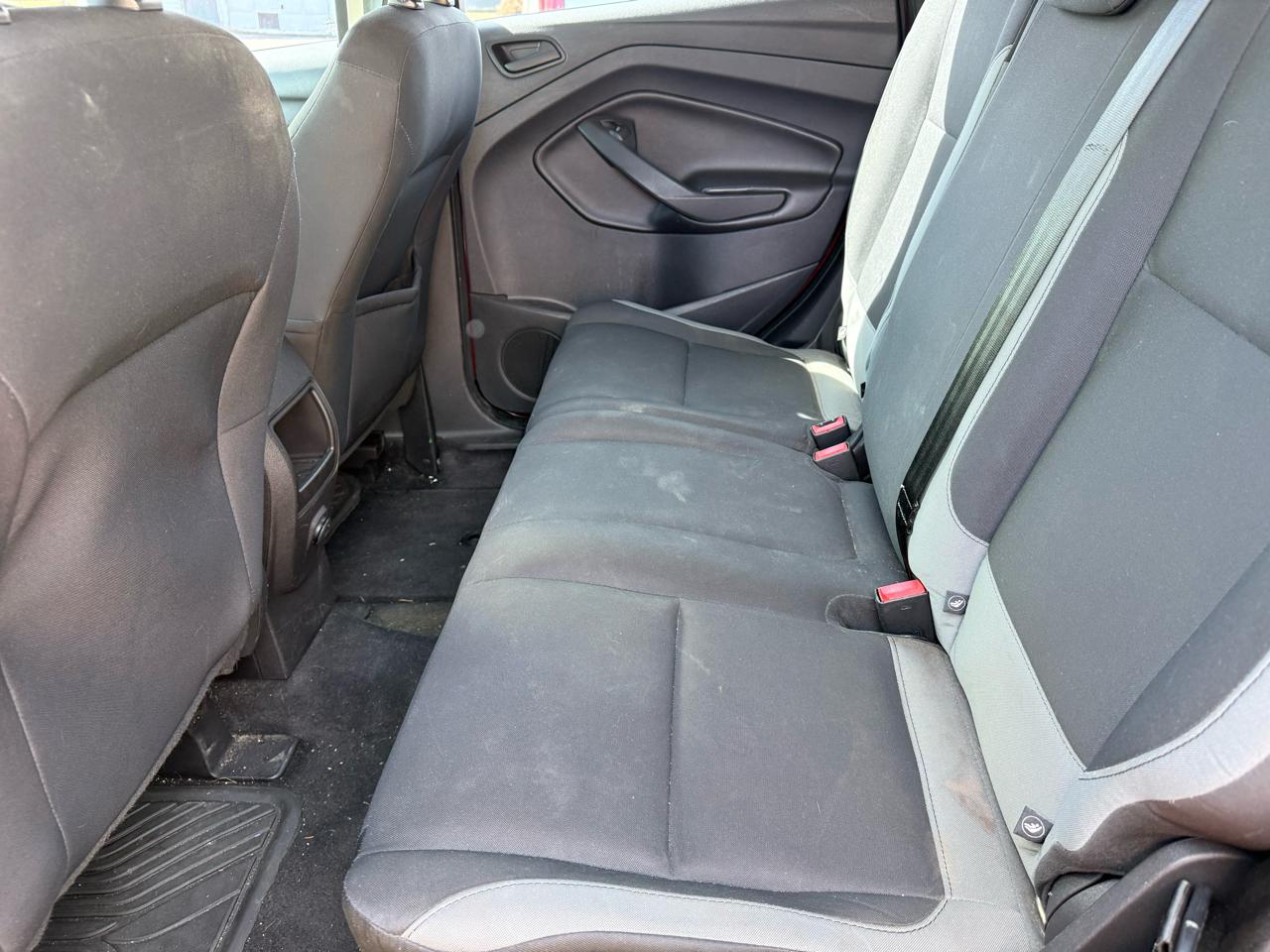 Ford Escape S FWD 2014