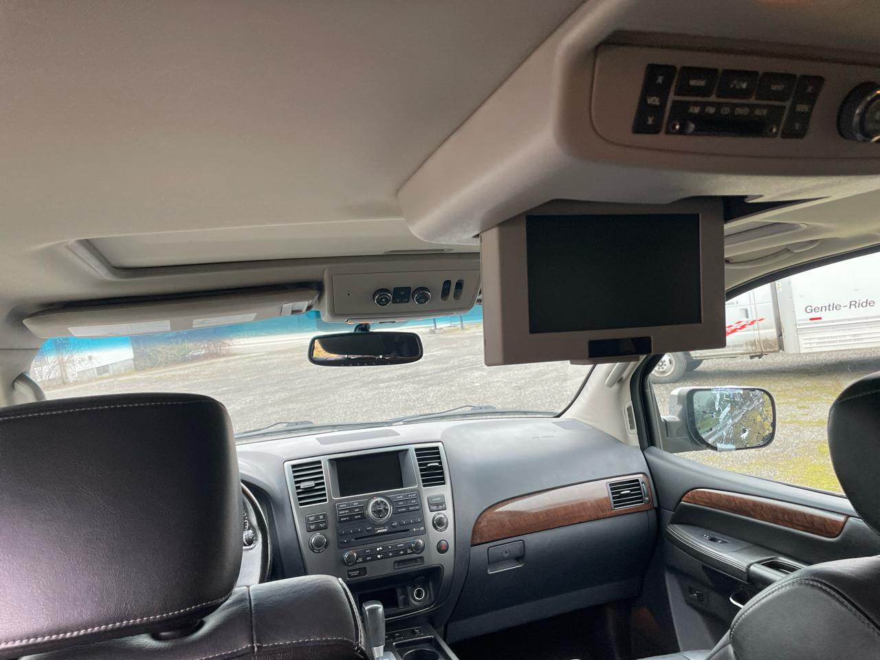 Nissan Armada SE 2WD 2010