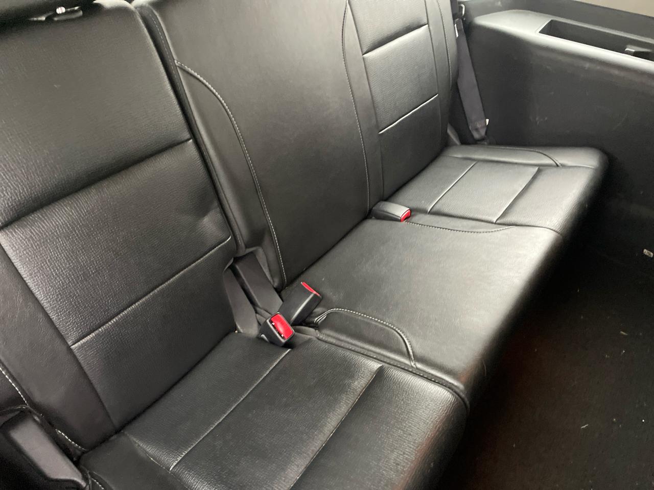 Nissan Armada SE 2WD 2010