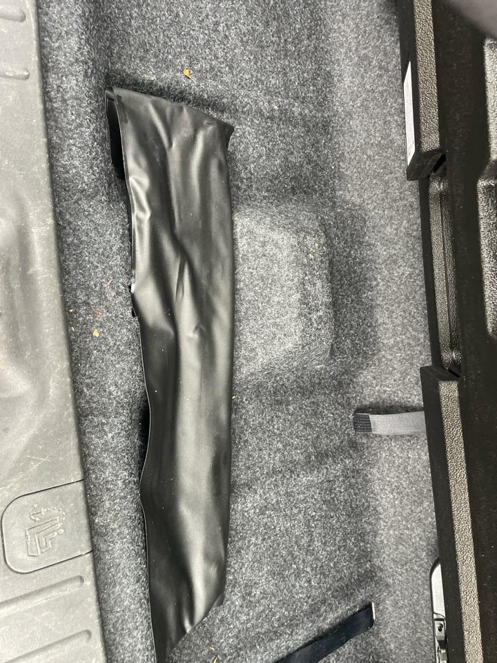 Nissan Armada SE 2WD 2010