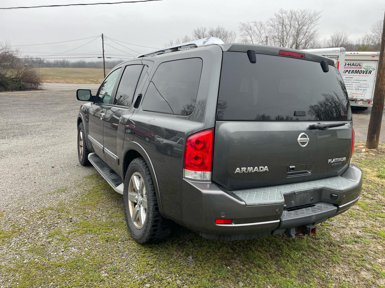 Nissan Armada SE 2WD 2010