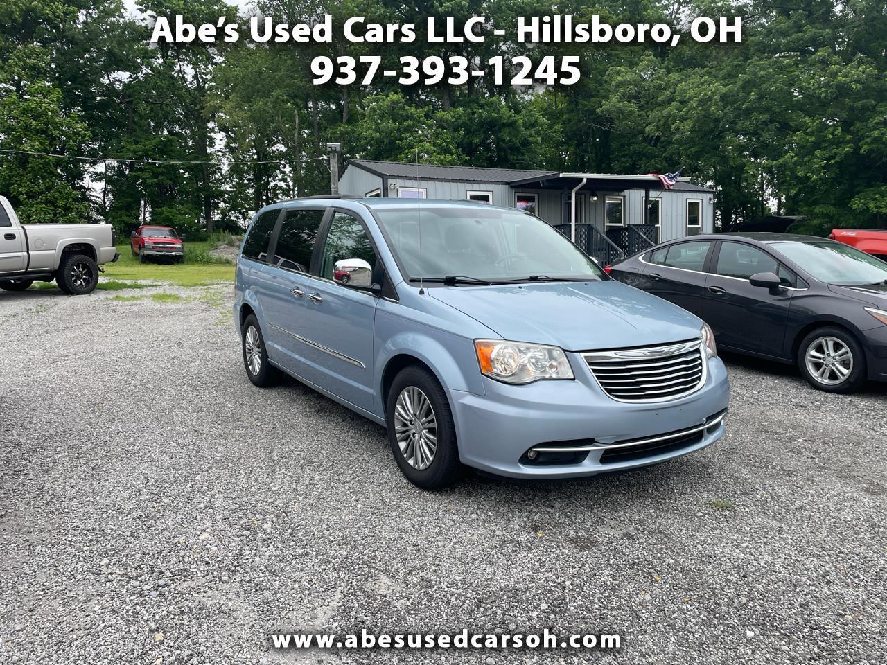 Chrysler Town & Country Touring-L 2013