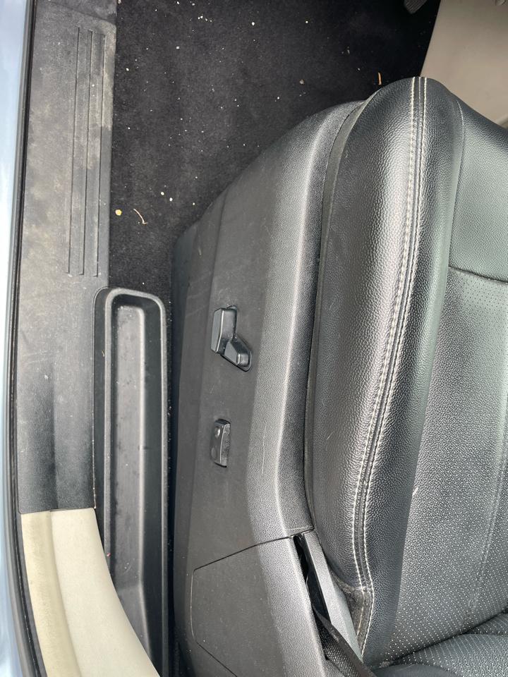 Chrysler Town & Country Touring-L 2013