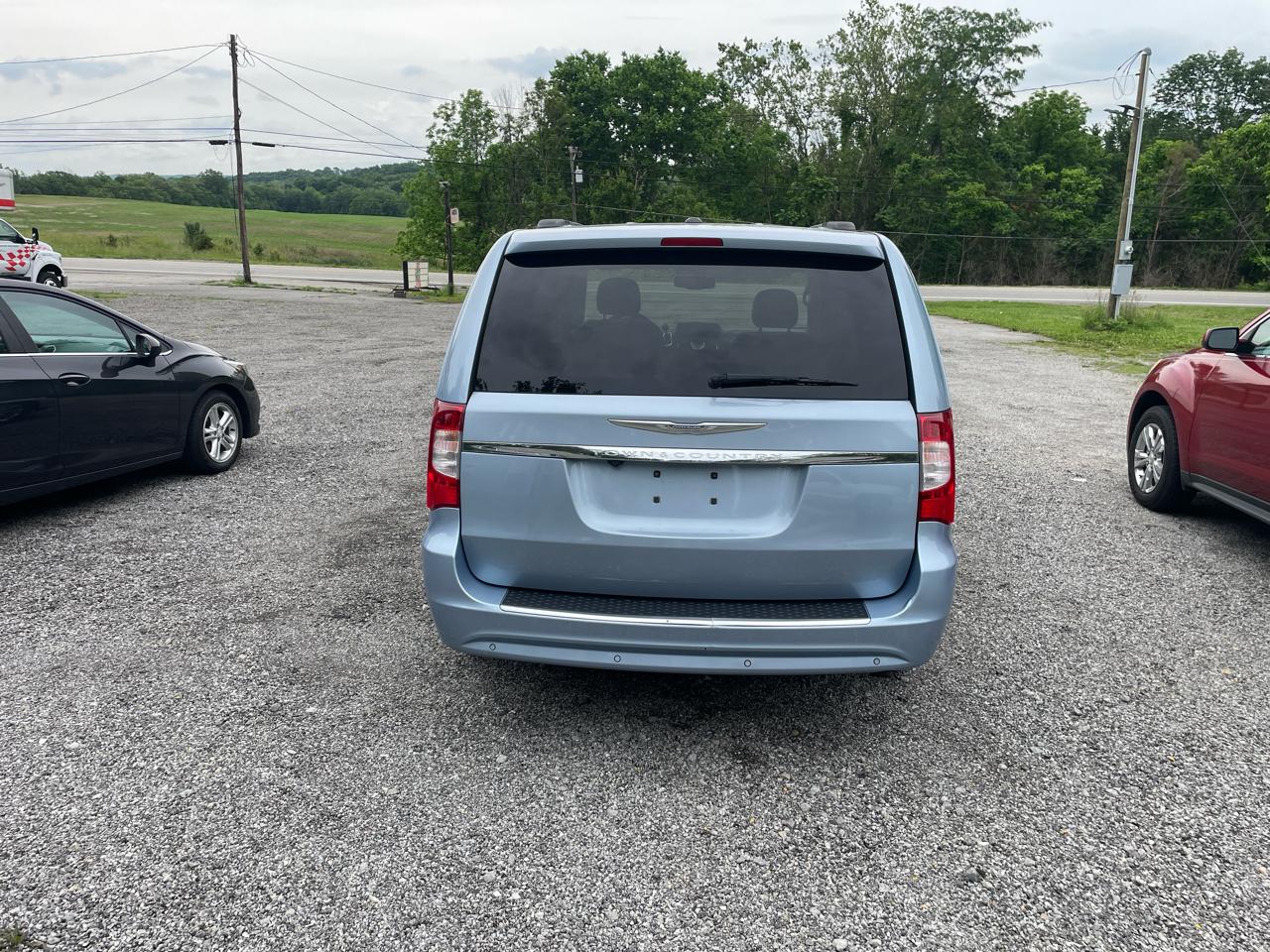 Chrysler Town & Country Touring-L 2013