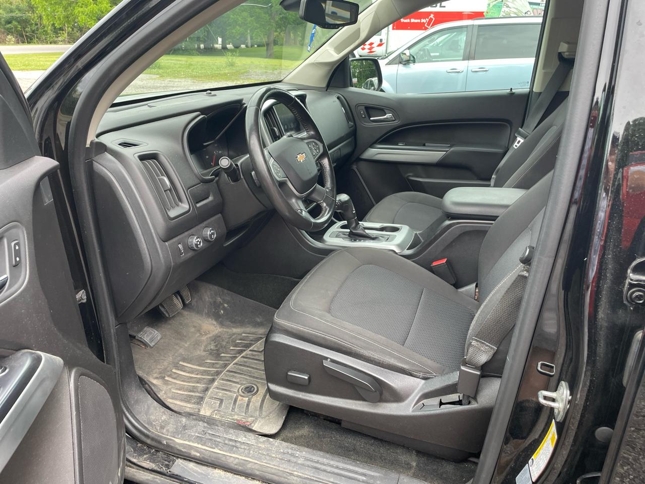 Chevrolet Colorado 1LT Crew Cab 4WD 2016