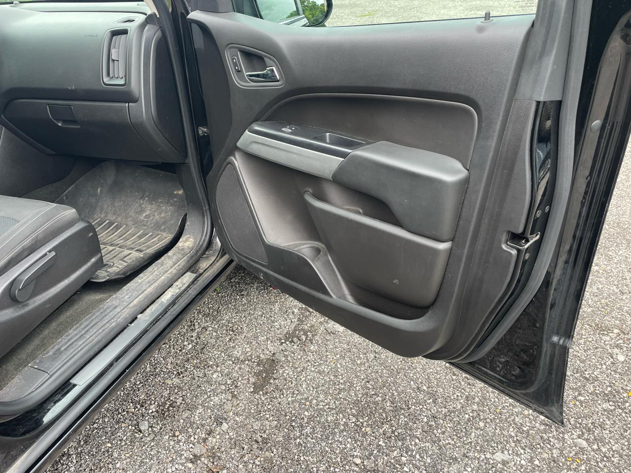 Chevrolet Colorado 1LT Crew Cab 4WD 2016