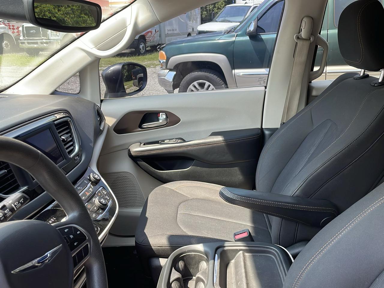 2018 Chrysler Pacifica Touring Plus - Photo 9