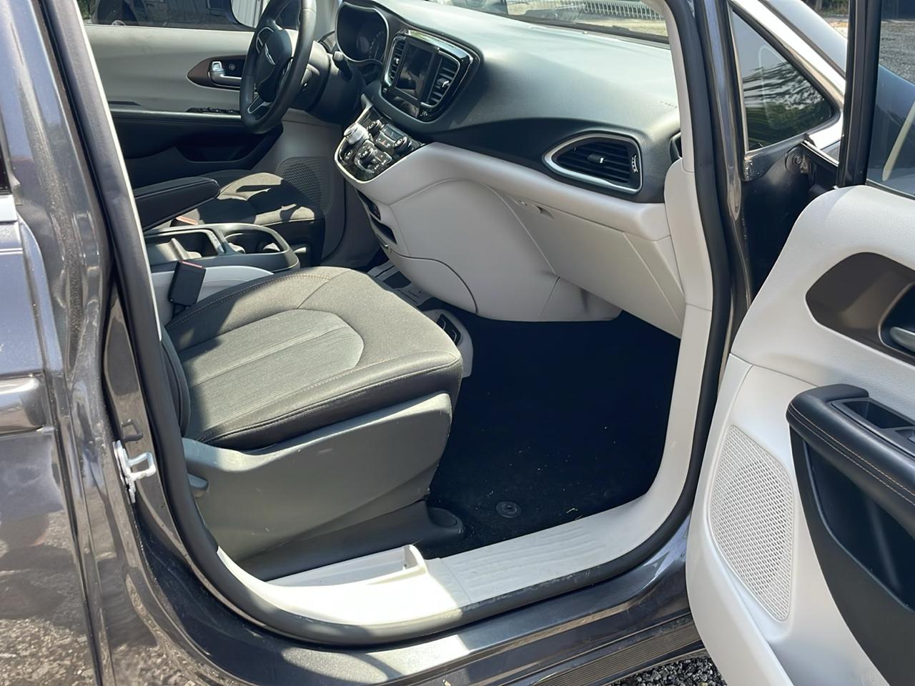 2018 Chrysler Pacifica Touring Plus - Photo 23
