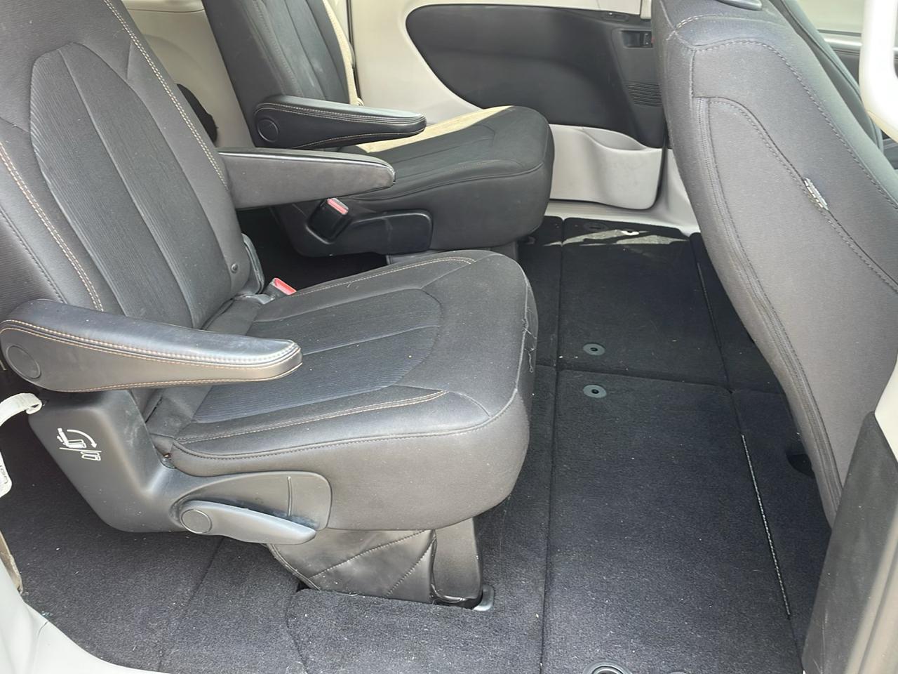 2018 Chrysler Pacifica Touring Plus - Photo 24