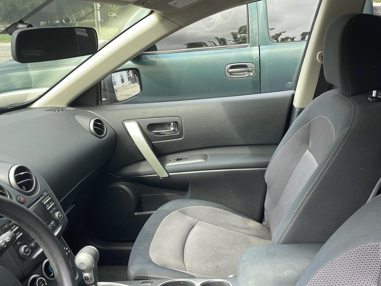 Nissan Rogue S AWD 2013