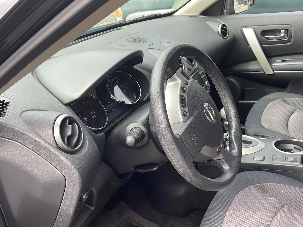 Nissan Rogue S AWD 2013