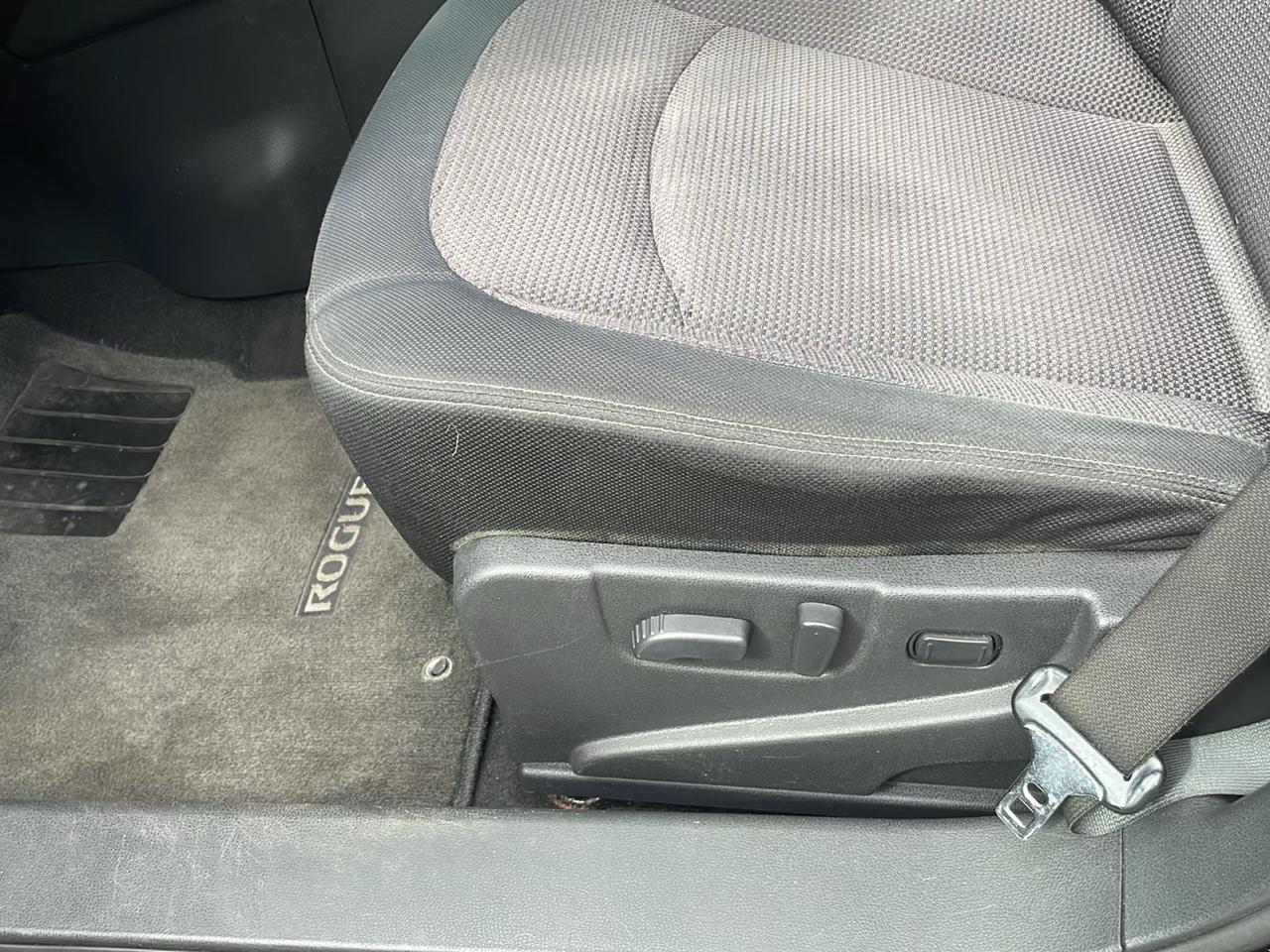 Nissan Rogue S AWD 2013