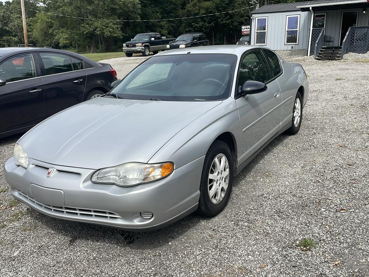 Chevrolet Monte Carlo 2dr Coupe LS 2001