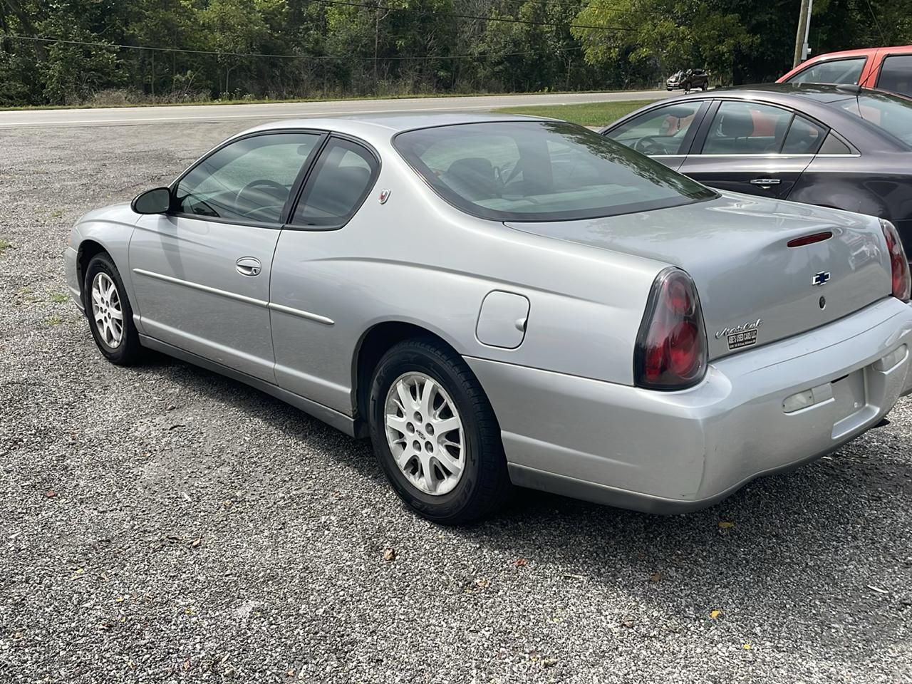 Chevrolet Monte Carlo 2dr Coupe LS 2001