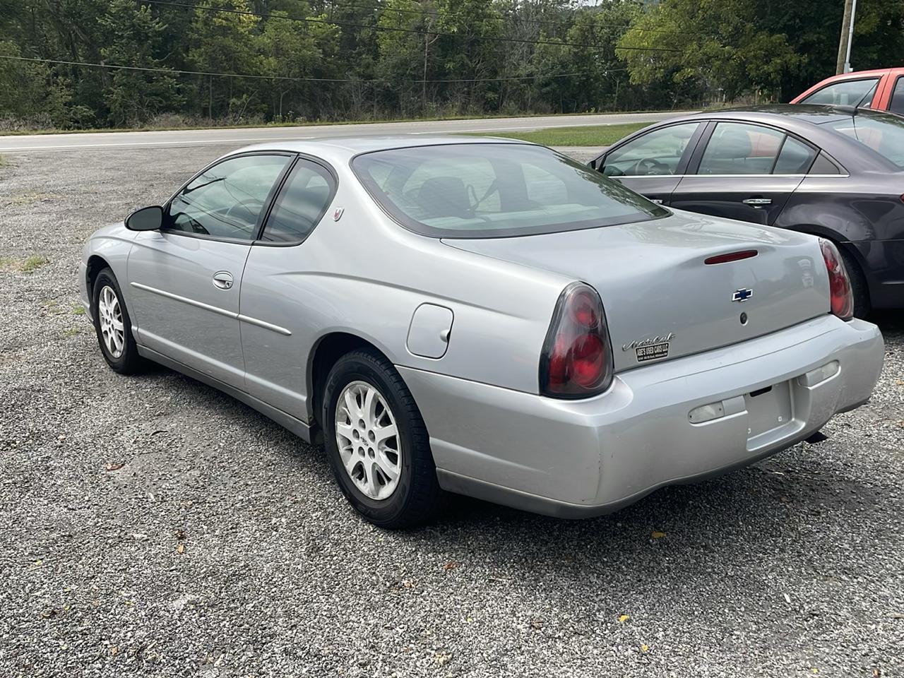 Chevrolet Monte Carlo 2dr Coupe LS 2001