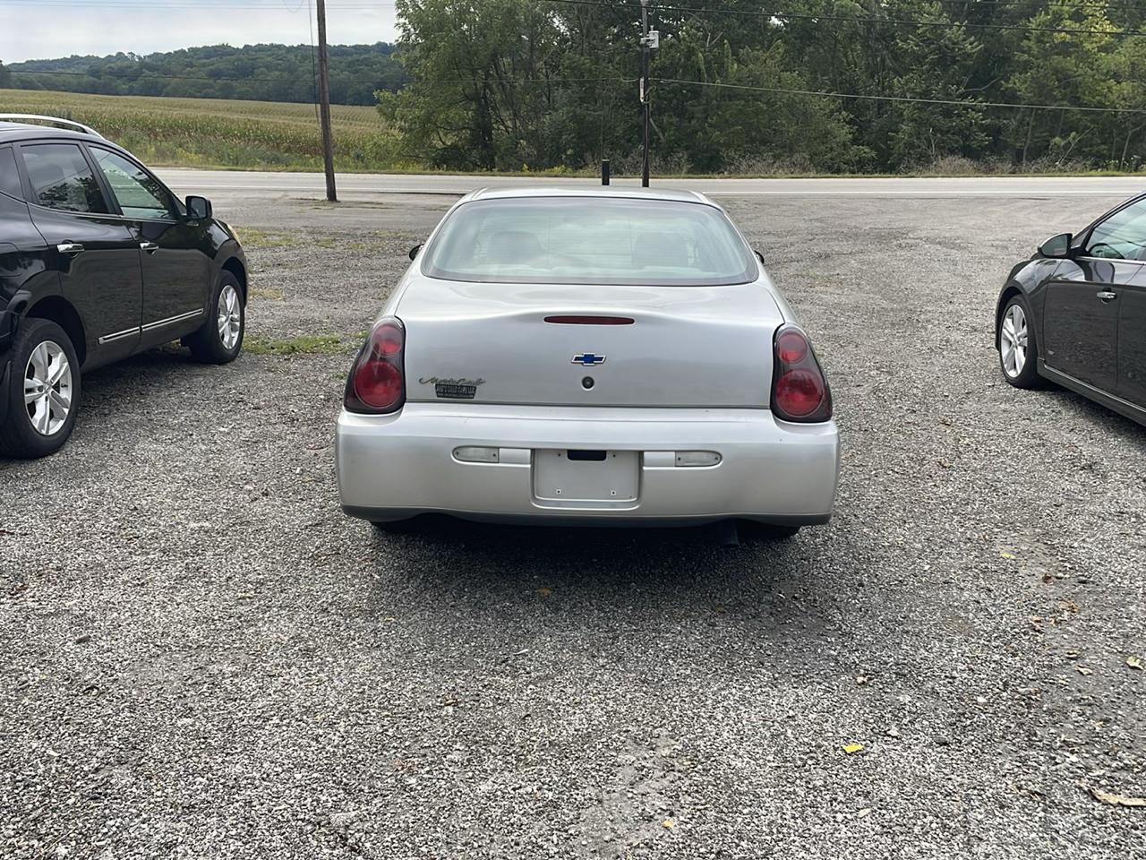 Chevrolet Monte Carlo 2dr Coupe LS 2001