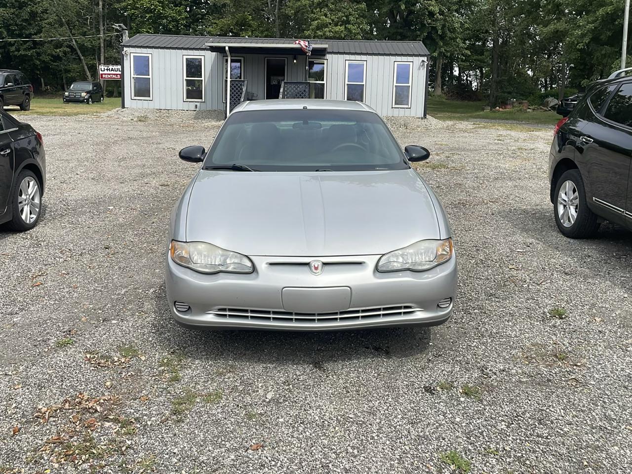 Chevrolet Monte Carlo 2dr Coupe LS 2001