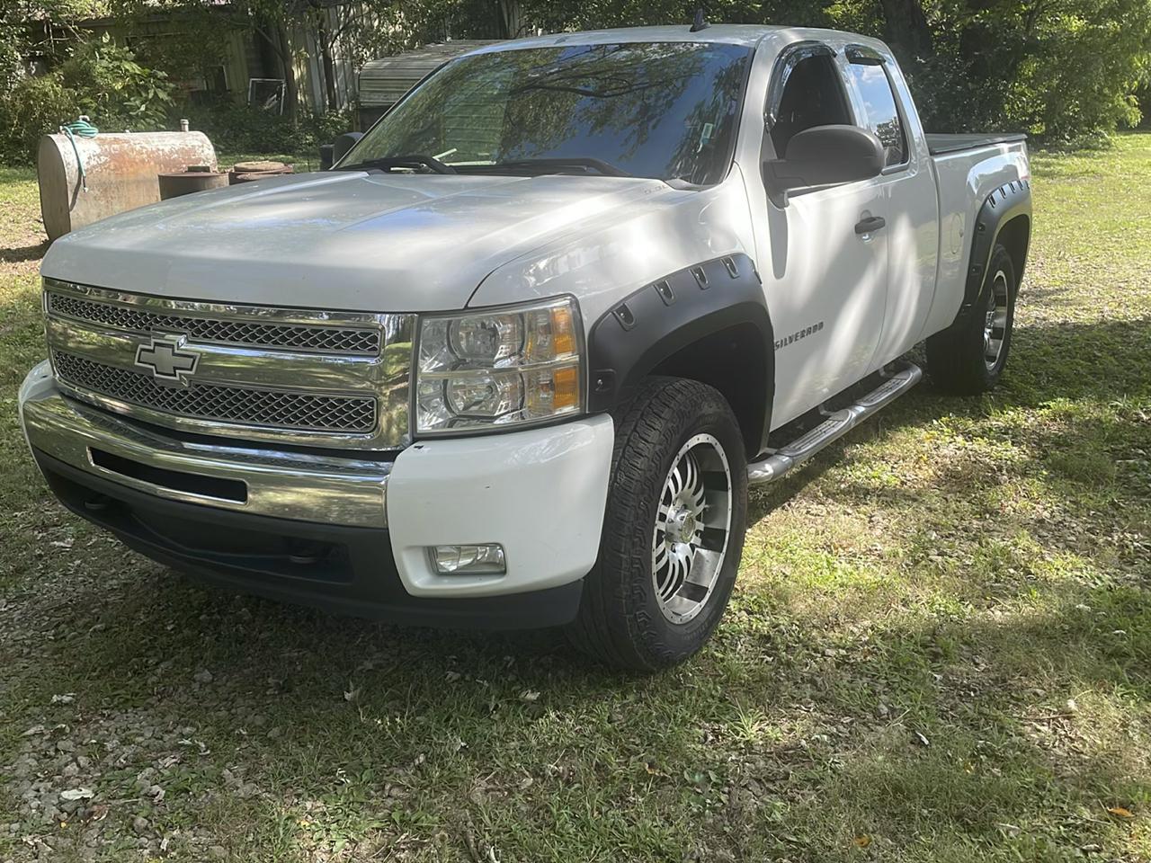 Chevrolet Silverado 1500 LT Ext. Cab Long Box 4WD 2011