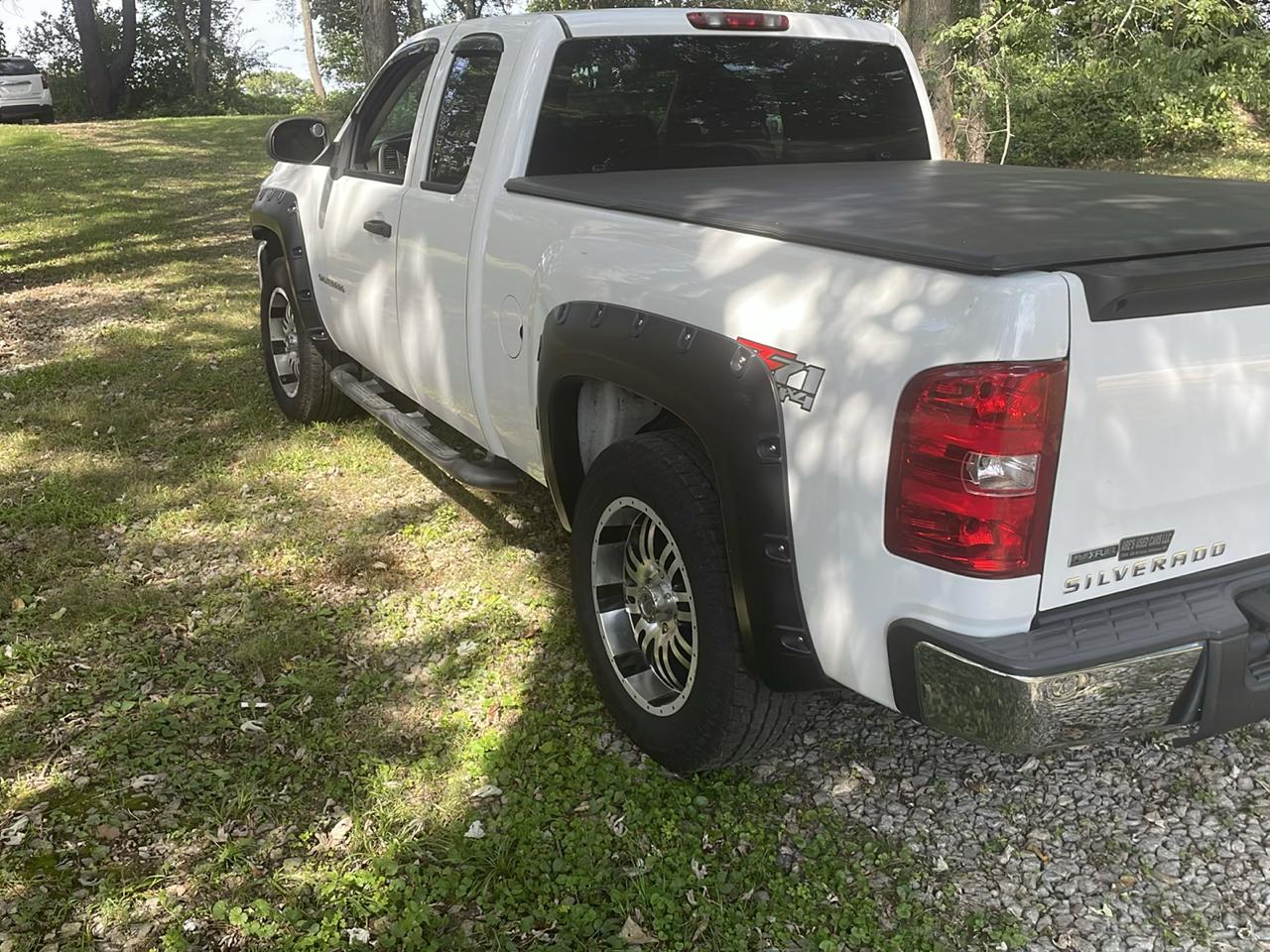 Chevrolet Silverado 1500 LT Ext. Cab Long Box 4WD 2011