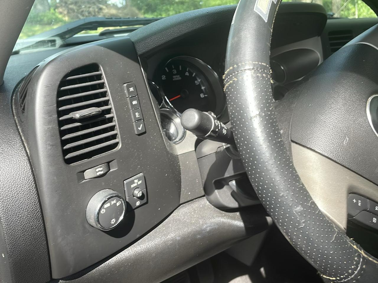 Chevrolet Silverado 1500 LT Ext. Cab Long Box 4WD 2011