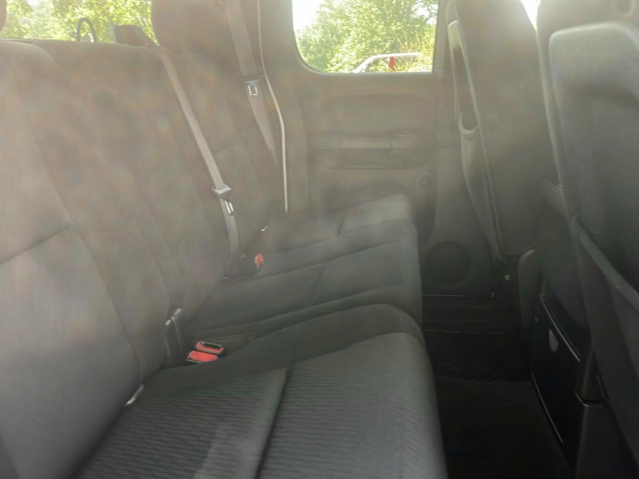 Chevrolet Silverado 1500 LT Ext. Cab Long Box 4WD 2011