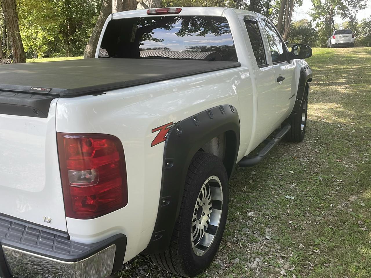 Chevrolet Silverado 1500 LT Ext. Cab Long Box 4WD 2011