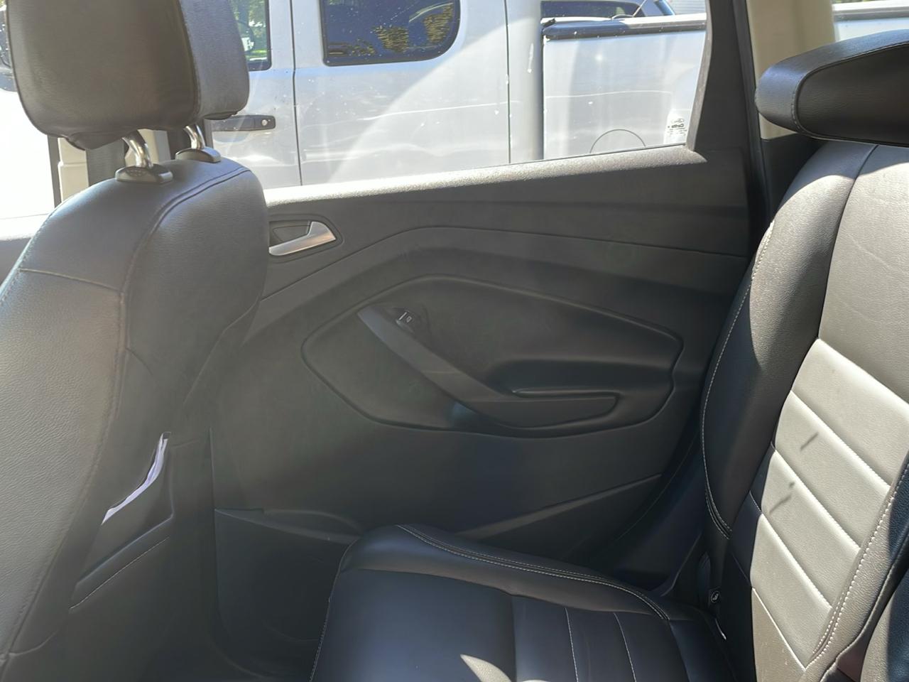 Ford Escape Titanium 4WD 2016