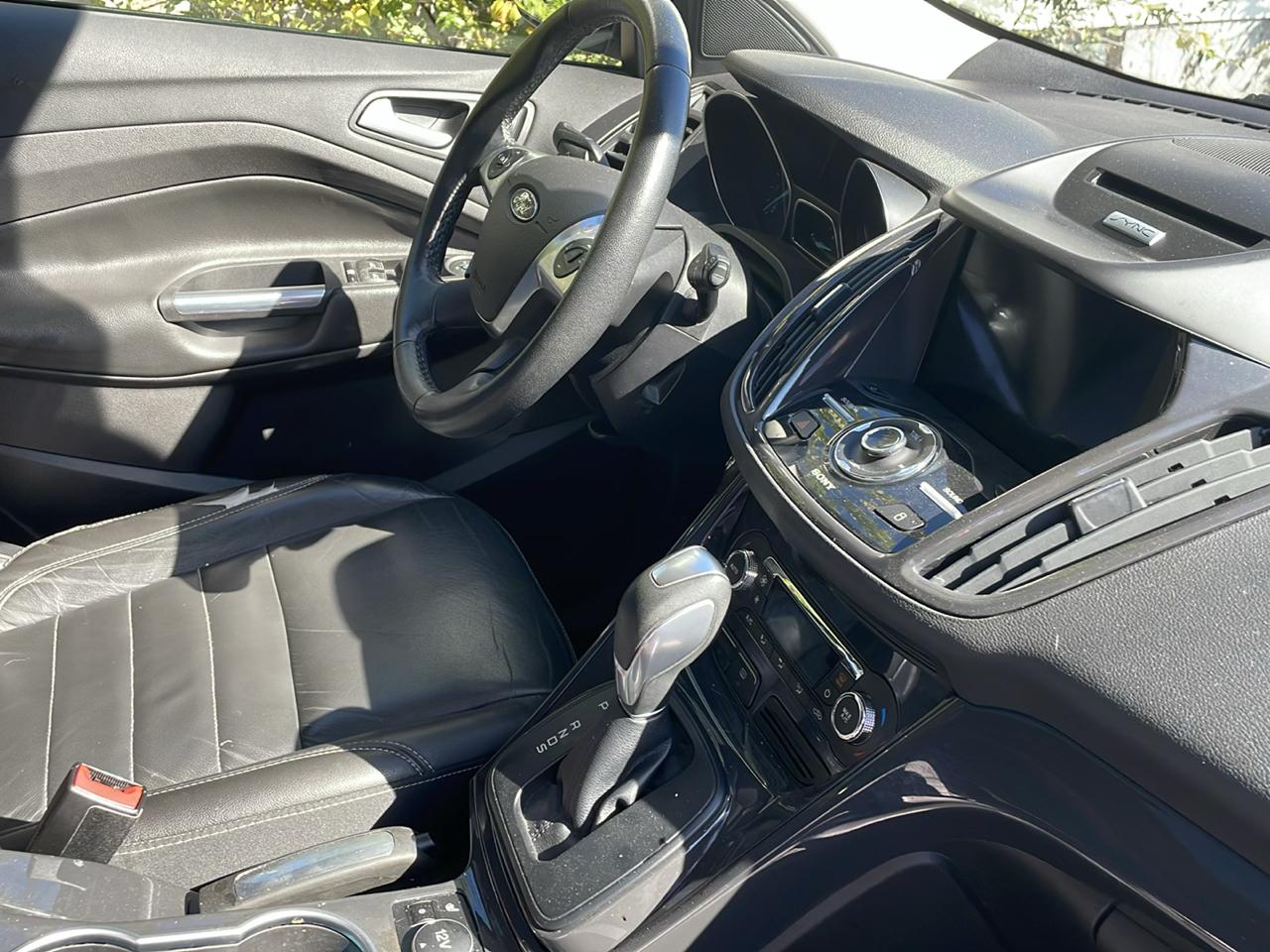 Ford Escape Titanium 4WD 2016
