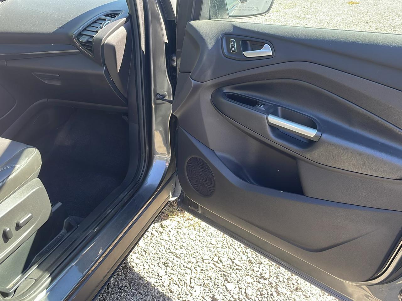 Ford Escape Titanium 4WD 2016
